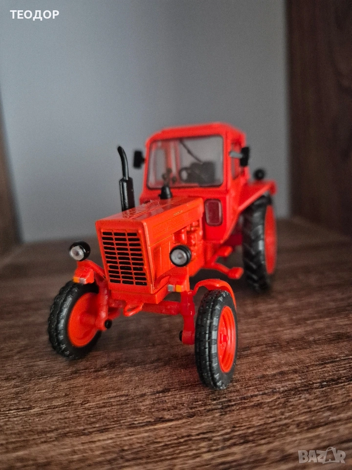 Умален модел на трактор МТЗ-80, снимка 1