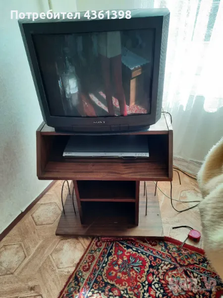 шкаф за телевизор от дърво, снимка 1