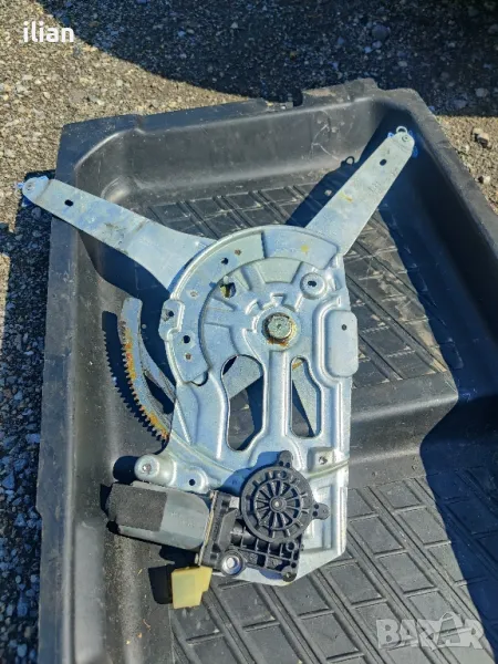 машинка стъкло volvo v70 s60, снимка 1