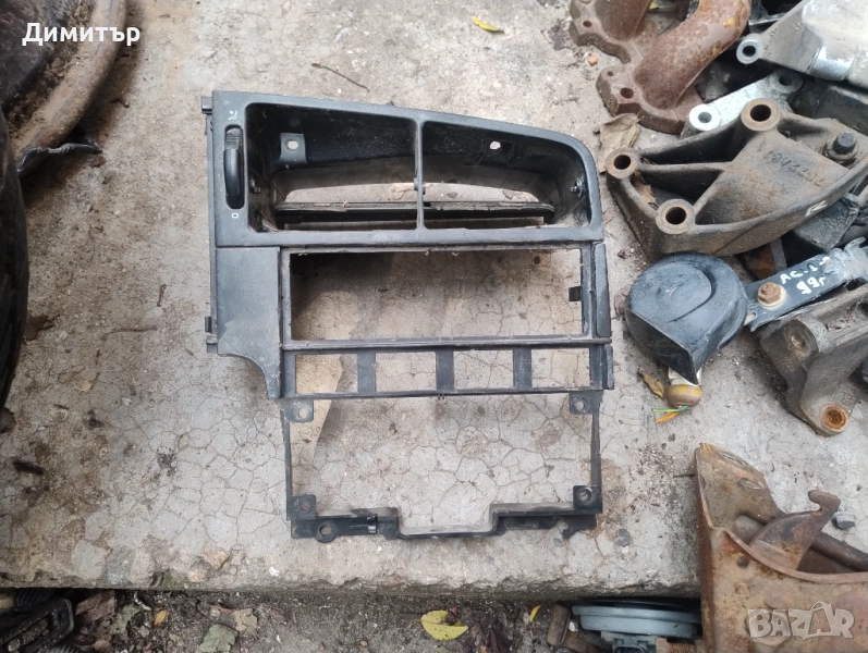 Рамка - Средна Конзола За Фолксваген Пасат Б3 1991г / VW Passat B3 1991y, снимка 1