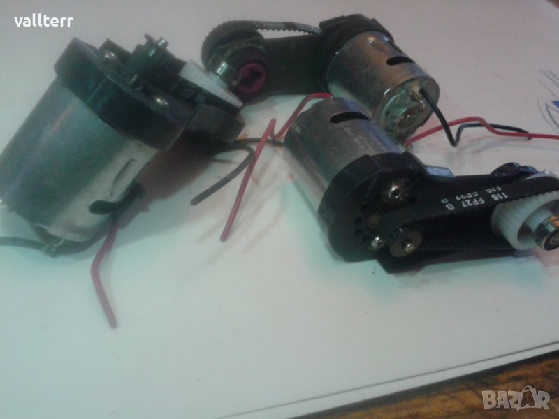 електромоторчета 12 волта със ремъци, снимка 1