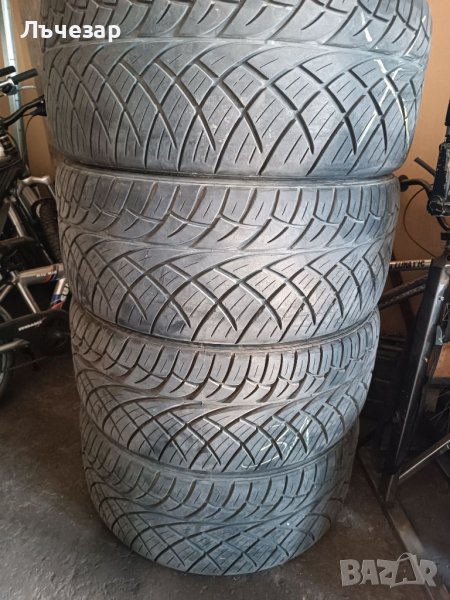 Гуми 305/40/22, снимка 1