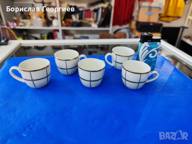 Малки порцеланови чашки за греяна ракия, снимка 1 - Чаши - 44163723