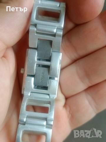 Дамски часовник Fossil , снимка 2 - Дамски - 51936147