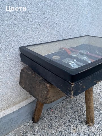 Дървена витринна кутия с капак, снимка 3 - Антикварни и старинни предмети - 44193763