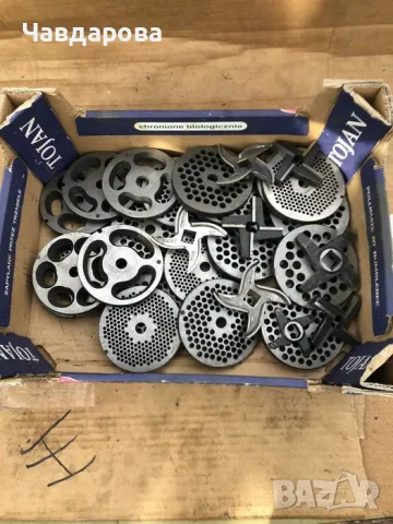 Замби и решетки и ножове за месомелачка различни размери български , снимка 5 - Samsung - 36336876