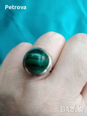Сребърен пръстен с Малахит
