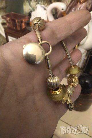 Pandora Сребърна позлатена гривна с 9 талисмана , снимка 8 - Гривни - 44277627