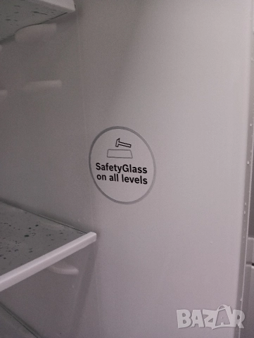 Като нов комбиниран хладилник с фризер Бош Bosch A+++ с две години гаранция!, снимка 3 - Хладилници - 52543947