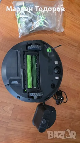 irobot i5. в первектно състояние, снимка 2 - Прахосмукачки - 56197076
