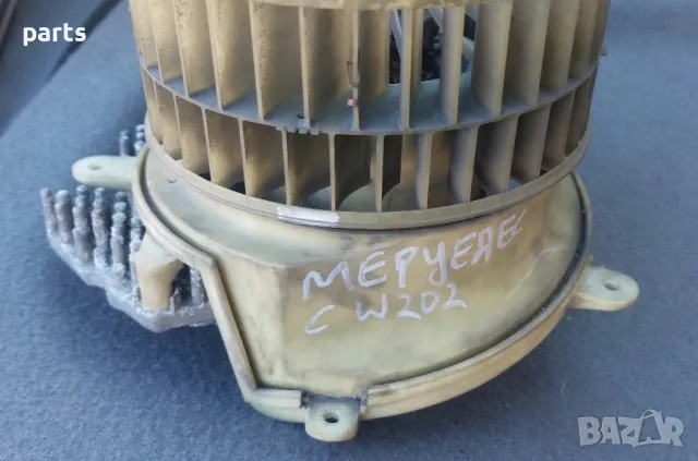 Вентилатор Парно със Реостат Мерцедес C класа W202 - E W210
- Behr 9140010212, снимка 3 - Части - 49216929