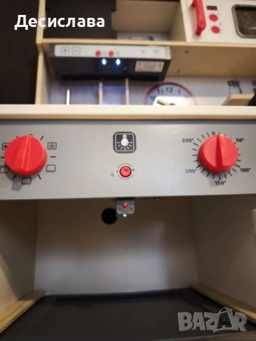 Детска дървена кухня, снимка 4 - Играчки за стая - 53185629