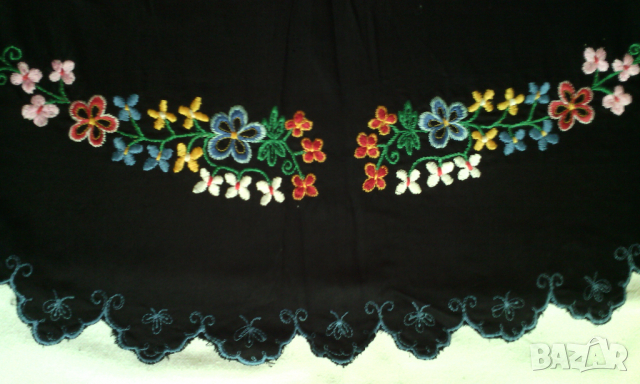 Престилка. Ръчна изработка. Не употребявана. Размери 25/64см., Престилки, снимка 2 - Антикварни и старинни предмети - 36430436