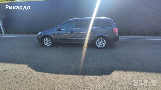 Опел Астра H1.7 110кс 2010, снимка 8 - Автомобили и джипове - 51418550