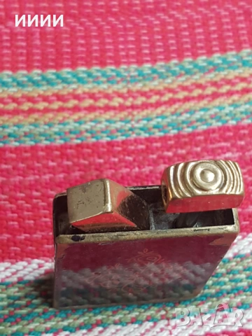 Бронзова кутия за парфюм, снимка 2 - Антикварни и старинни предмети - 53287255