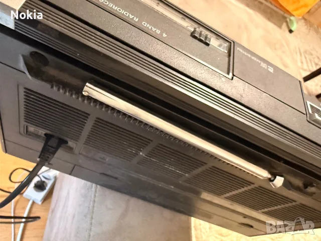 Ретро Радиокасетофон Philips 664 (22AR664) – Напълно работещ, снимка 2 - Радиокасетофони, транзистори - 56288350