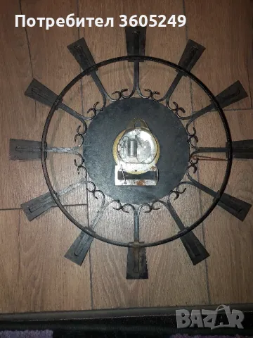 часовник, снимка 2 - Стенни часовници - 48480762