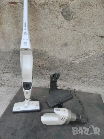Акумулаторна вертикална прахосмукачка Bosch Move 14.4V, снимка 2 - Прахосмукачки - 56086068