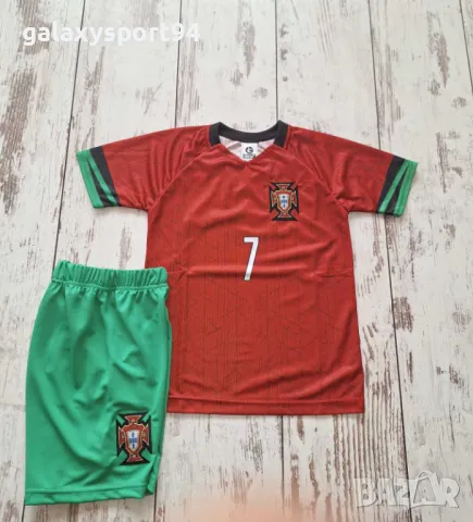 Бял Детски Екип CR7 RONALDO WORD CUP 2025 Ново Цветен шарен екип с всичките му отбори, снимка 9 - Футбол - 49674850