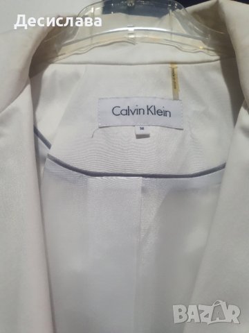 Тренчкот Calvin Klein с качулка, снимка 4 - Шлифери - 42068698