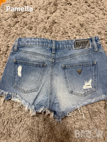 Къси гащи на Guess, снимка 6 - Къси панталони и бермуди - 51657369