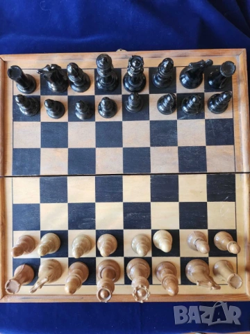 шах и табла - р-р 41 х 41 х 6 см - комплект с фигури + пулове + зарове