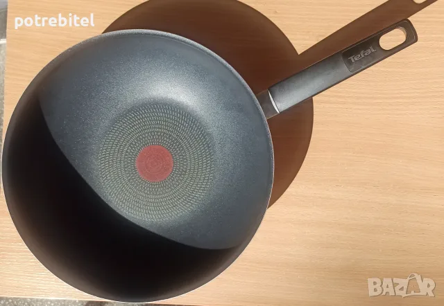 TEFAL - WOK НОВ тиган с тефлоново покритие - 29 см за 10 €вро
