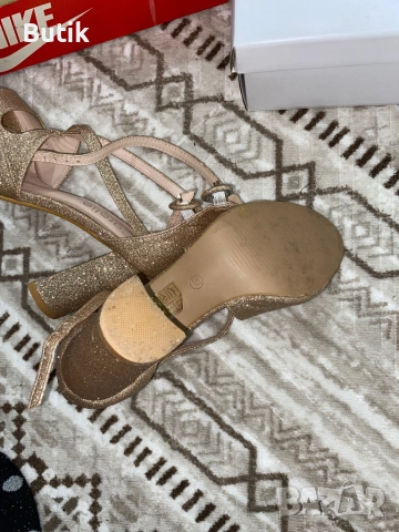 Дамски токчета, снимка 4 - Дамски обувки на ток - 52335645