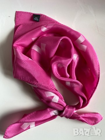 Малък копринен шал в цикламено розово, снимка 9 - Шалове - 39871543