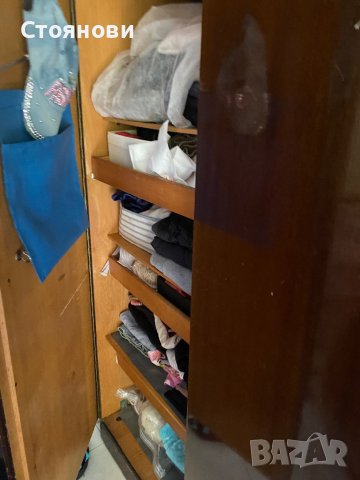 Старовремешен Трикрилен гардероб с настройка , снимка 5 - Гардероби - 41892455