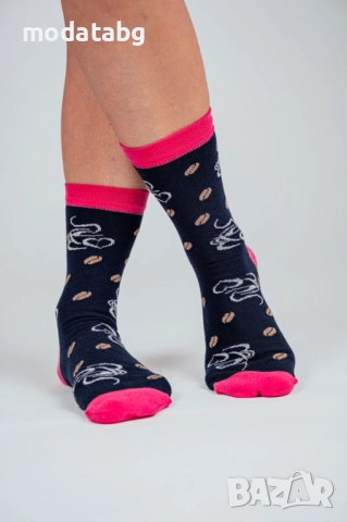 Дамски чорапи с надпис: "Ако ме обичаш донеси ми кафе", снимка 2 - Дамски чорапи - 52628545
