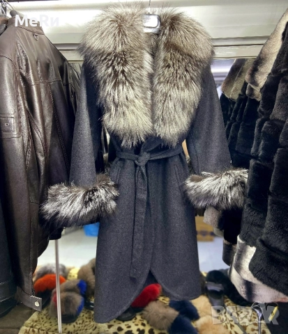 Палто алпака с сребърна лисица 