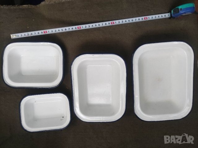 Продавам малки правоъгълни емайлирани чиниики , снимка 3 - Прибори за хранене, готвене и сервиране - 41827664