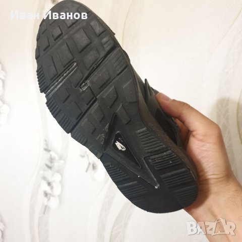  МАРАТОНКИ NIKE AIR HUARACHE BLACK  номер 37, снимка 8 - Маратонки - 40792391