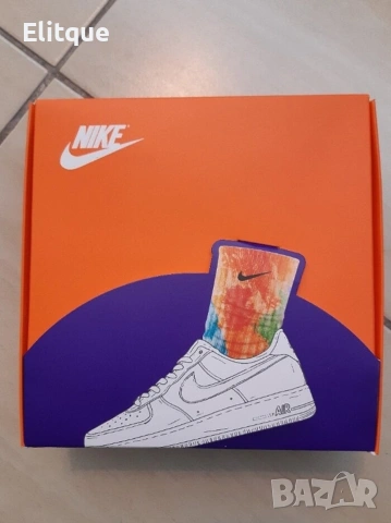 унисекс цветни дълги чорапи в кутия ,6 чифта nike, снимка 5 - Мъжки чорапи - 53195667
