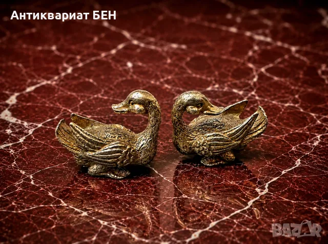 МИНИАТЮРЕН ВИНТИДЖ КОМПЛЕКТ – ДВЕ ДЕКОРАТИВНИ ПАТЕТА 🦆