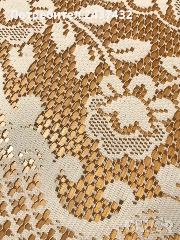 Дантелена покривка, снимка 3 - Покривки за маси - 51684118