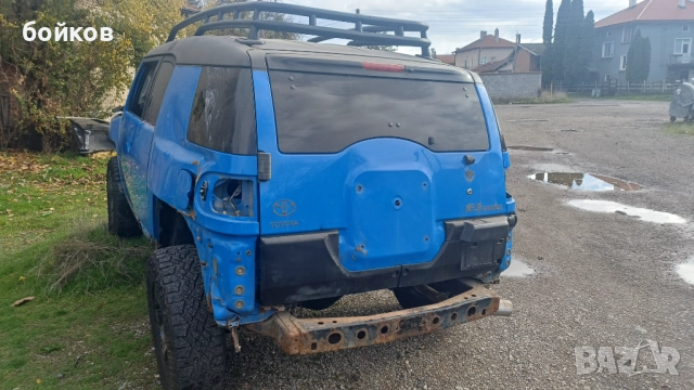 Toyota FJ Cruiser на части или цяла , снимка 4 - Автомобили и джипове - 52425392