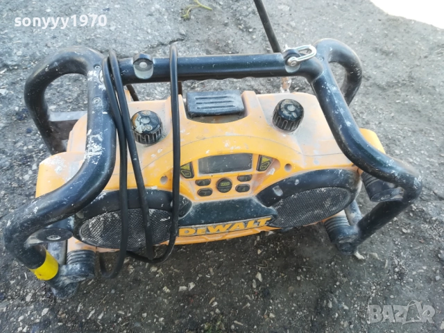 DEWALT-PROFI RADIO 220V-ВНОС SWISS 2009251639М, снимка 9 - Радиокасетофони, транзистори - 51779279