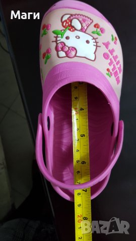 Детски крокс Hello Kitty №28, снимка 4 - Детски сандали и чехли - 39379316