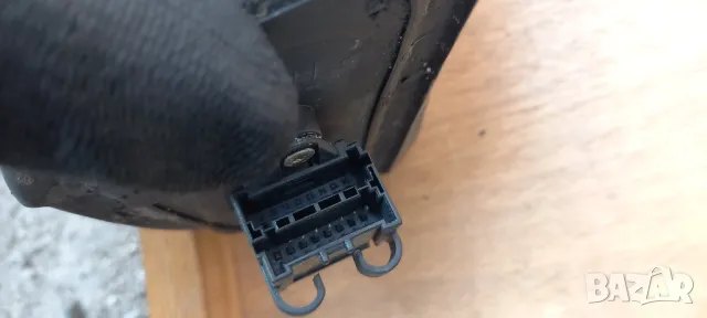 Дясно огледало Mercedes E-Class W210 Facelift, снимка 3 - Части - 47740590