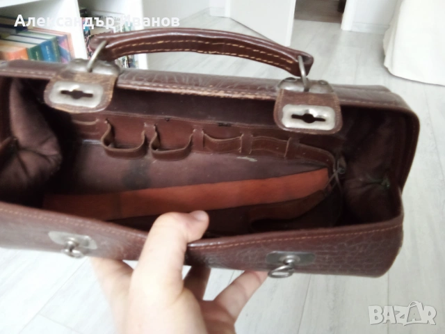 Стара лекарска,докторска чанта, снимка 5 - Други ценни предмети - 53219599