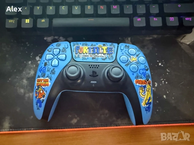 PlayStation DualSense® wireless controller – Fortnite® Limited Edition, снимка 2 - Аксесоари - 56046452