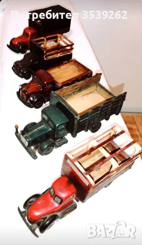 Ръчно изработени, стари уникати. Дървени камиончета, детайлна изработка. 85 годишни., снимка 1