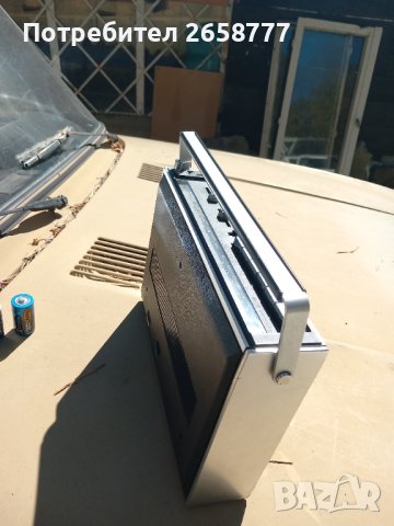 Радиокасетофон SABA, снимка 6 - Радиокасетофони, транзистори - 42538710