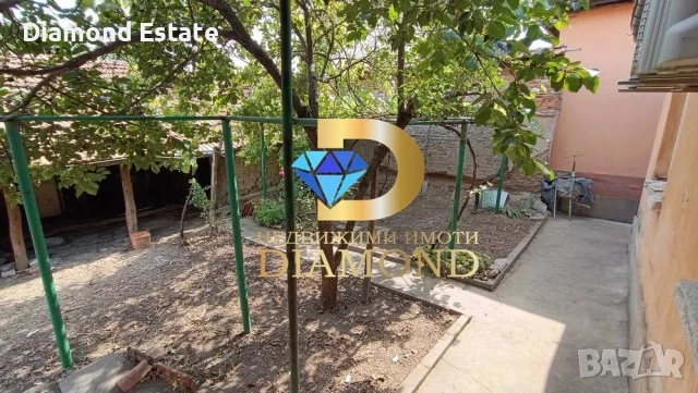 Едноетажна къща в град Първомай, снимка 12 - Къщи - 51218036