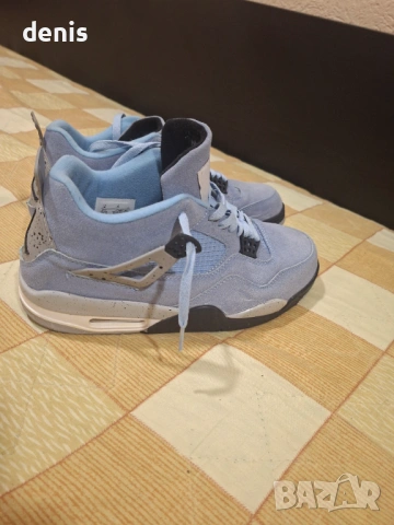 Jordan 4 Retro 'University Blue', снимка 5 - Маратонки - 53513195