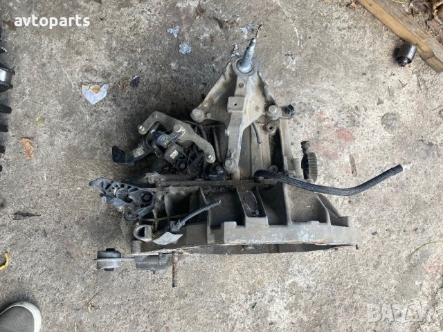 Renault clio 4 2015година 1.5dci 5скорости Скоростна кутия , снимка 2 - Части - 41469887