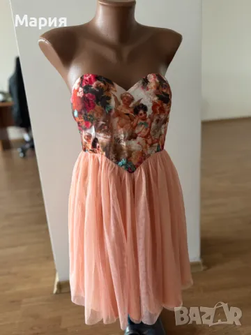 Дамски рокли в М размер , снимка 3 - Рокли - 49476923