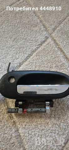 Продавам външни дръжки за "Нисан Алмера Тино"